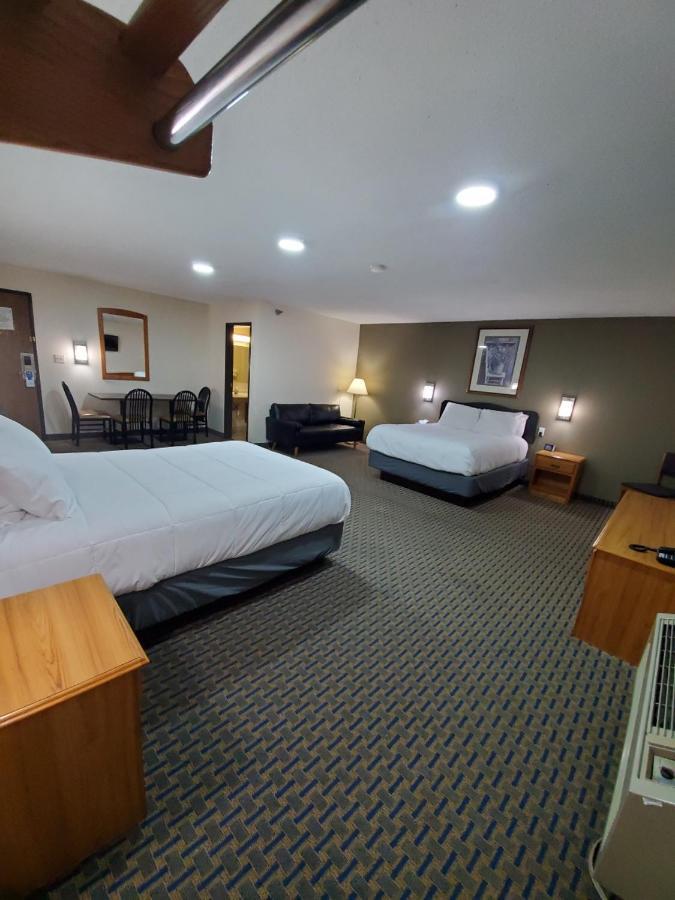 Hibbing Inn And Suites ภายนอก รูปภาพ