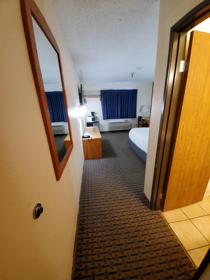 Hibbing Inn And Suites ภายนอก รูปภาพ