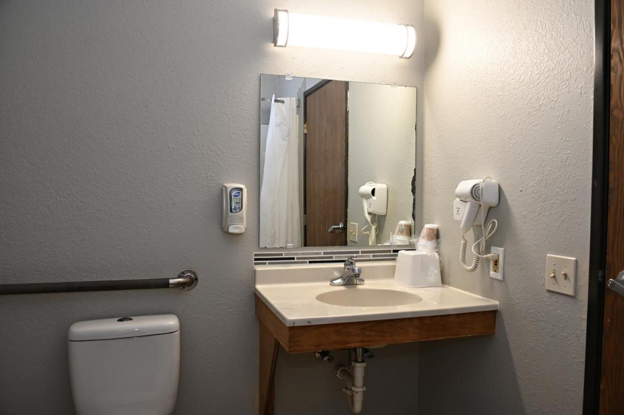 Hibbing Inn And Suites ภายนอก รูปภาพ